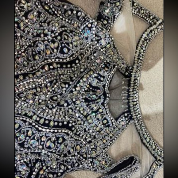 Heavy Crystal stonework two piece black prom dress size 10 - Picture 6 of 8